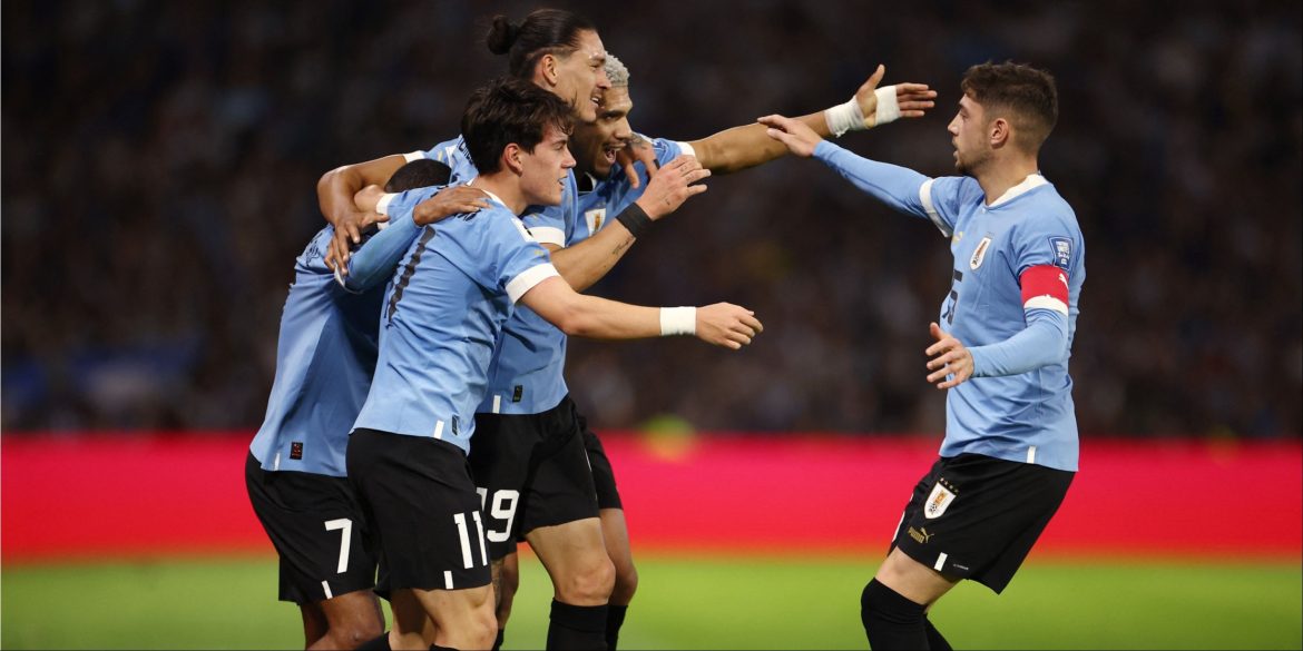 Chelsea considering move for £112,000-p/w defender amid contract standoff