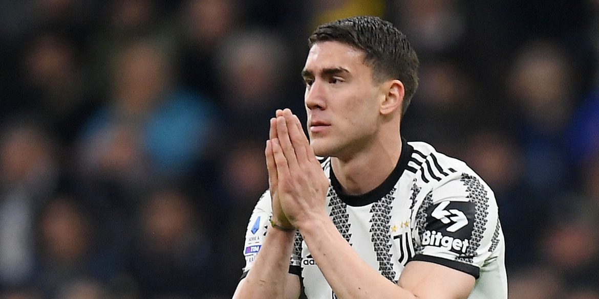 £220k-p/w Star Linked With Man United Transfer
