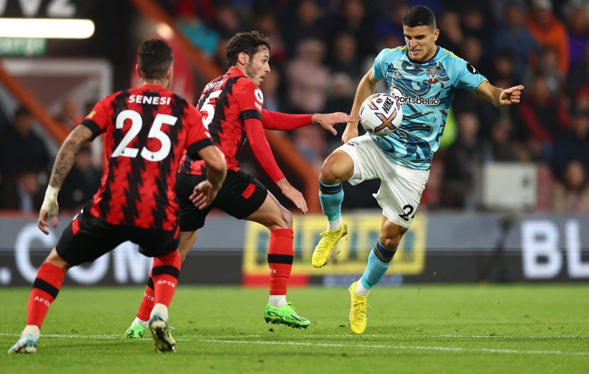 Southampton must bin Mohamed Elyounoussi